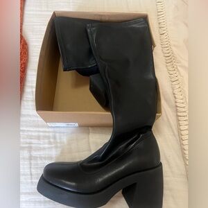 Steve Madden Black Leather Boots BRAND NEW